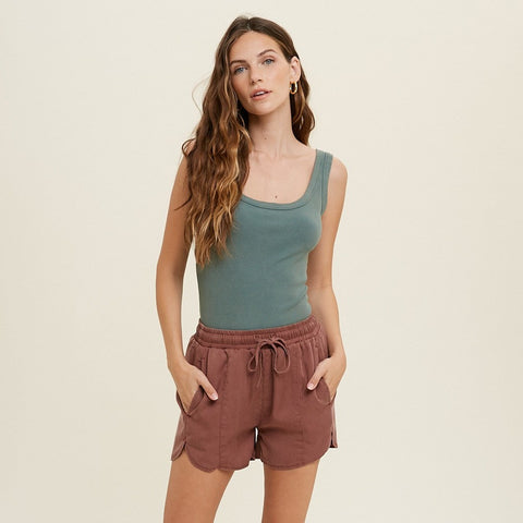 JESS DOLPHIN HEM DRAWSTRING SHORTS