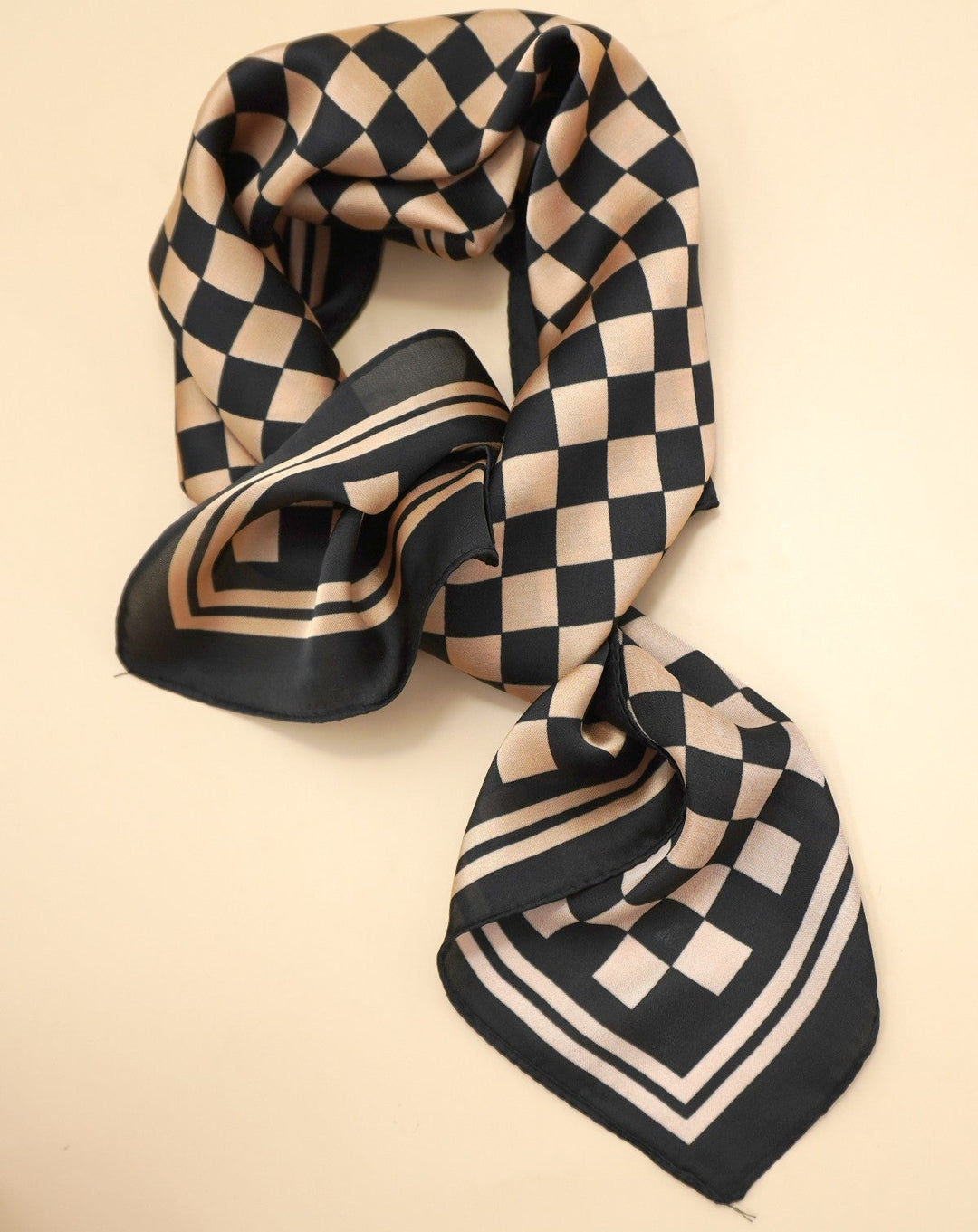 Checker Print Silky Feel Bandana Scarf