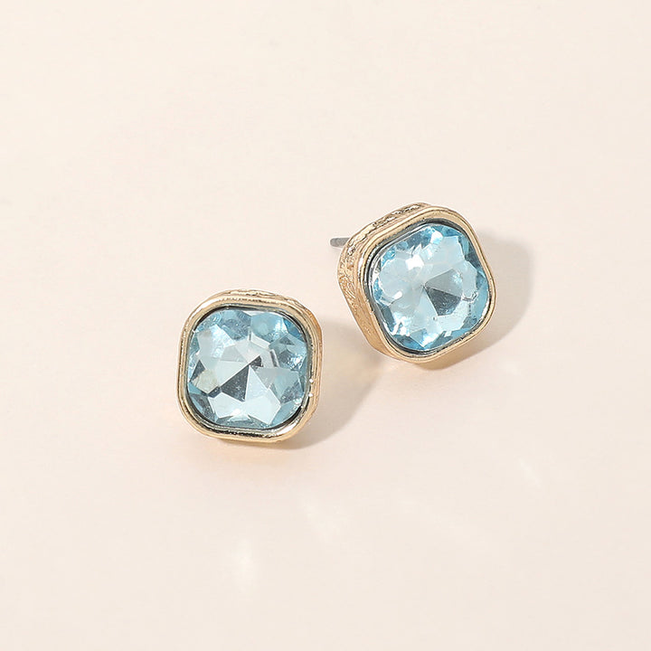 Milo Studs