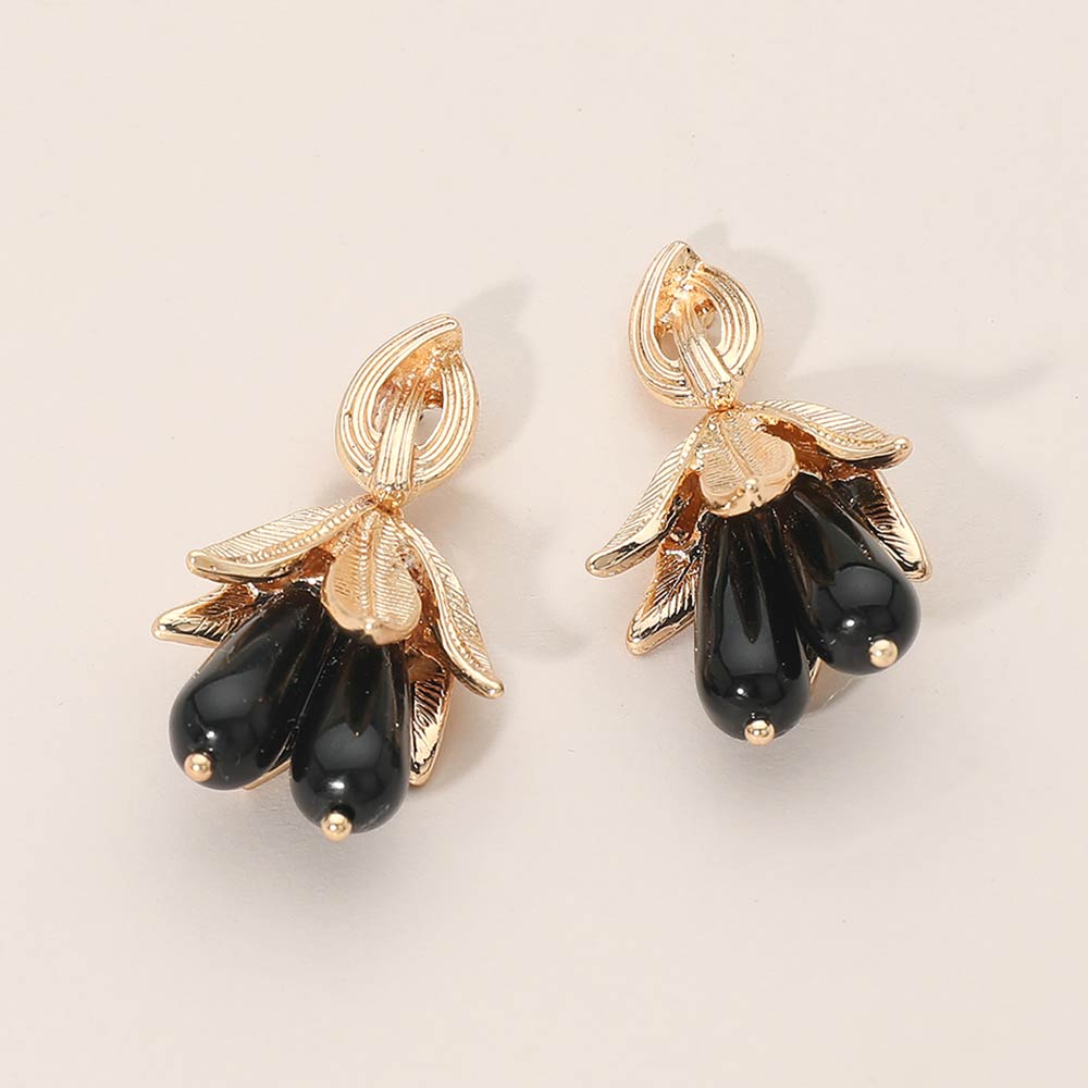 Sculpted Leaf Drops