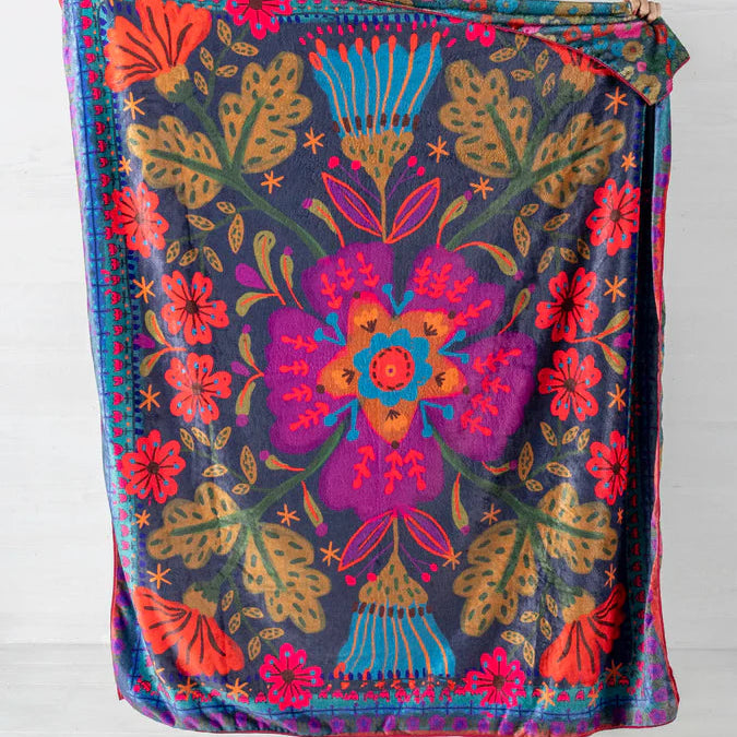 Double-Sided Cozy Throw Blanket