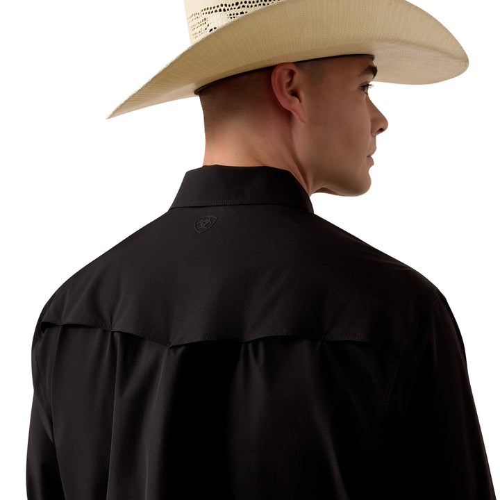 Ariat Men's VentTEK Fitted Snap Western Irish Cream Shirt-10081912