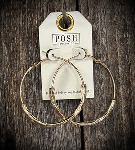 9PE189  hoop earring with hammered look tube (2 colors)