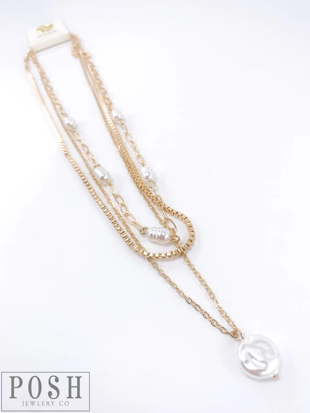 9PN129 TRIPLE CHAIN NECKLACE