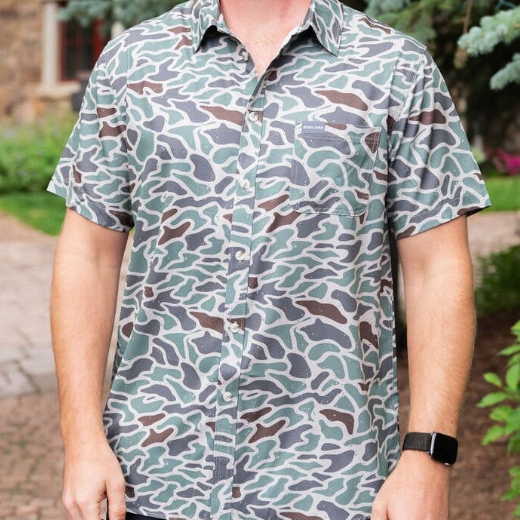 BURLEBO RETRO DUCK CAMO PERFORMANCE BUTTON UP