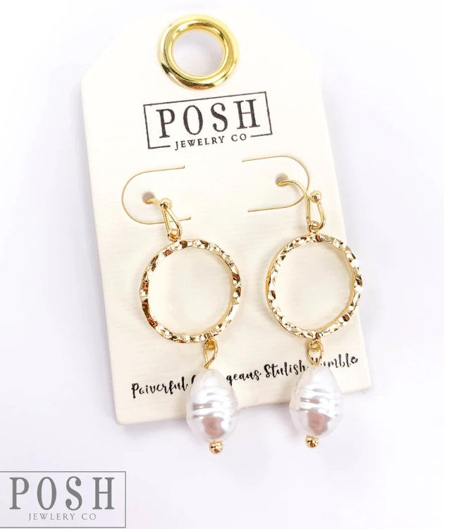 9PE191 Hammered look circle earring with pearl drop (2 colors)